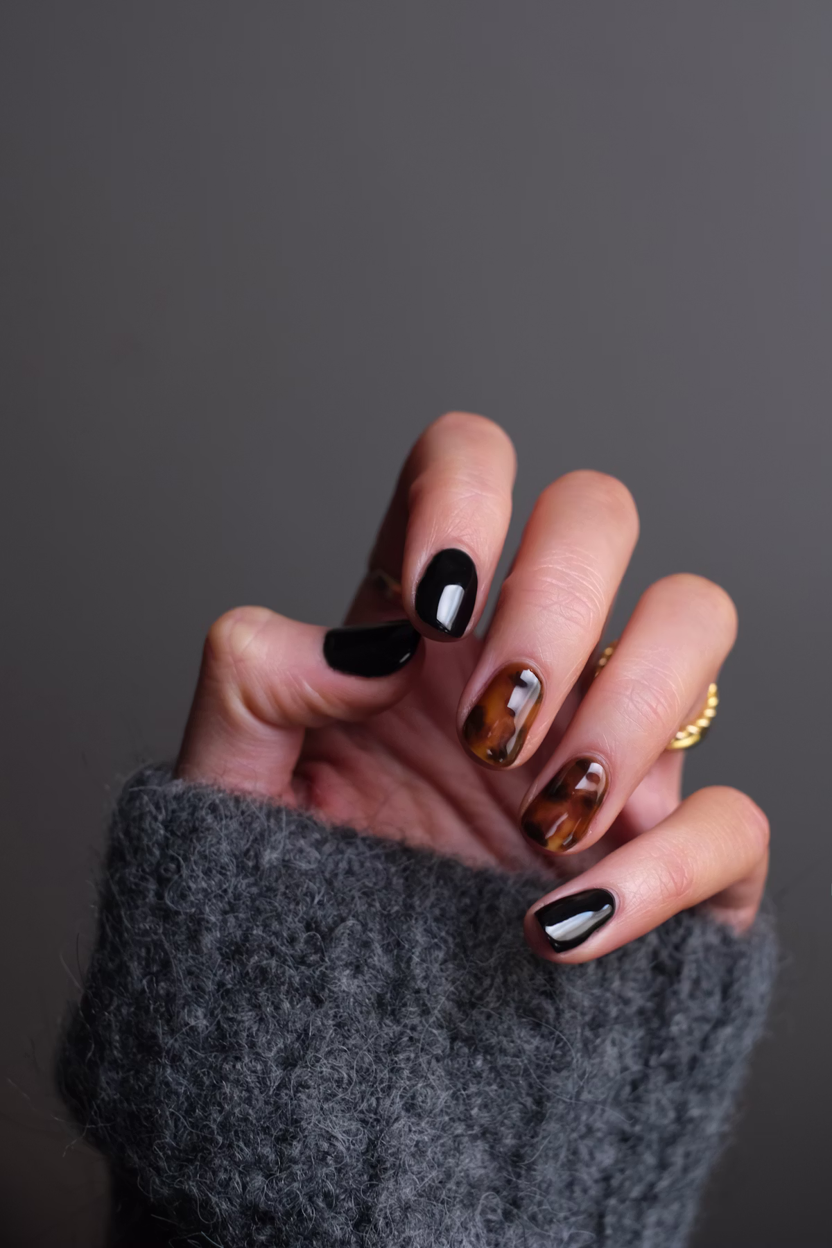 nails